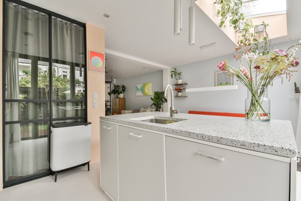 Medium property photo - Van Hogendorpstraat 154H, 1051 BX Amsterdam